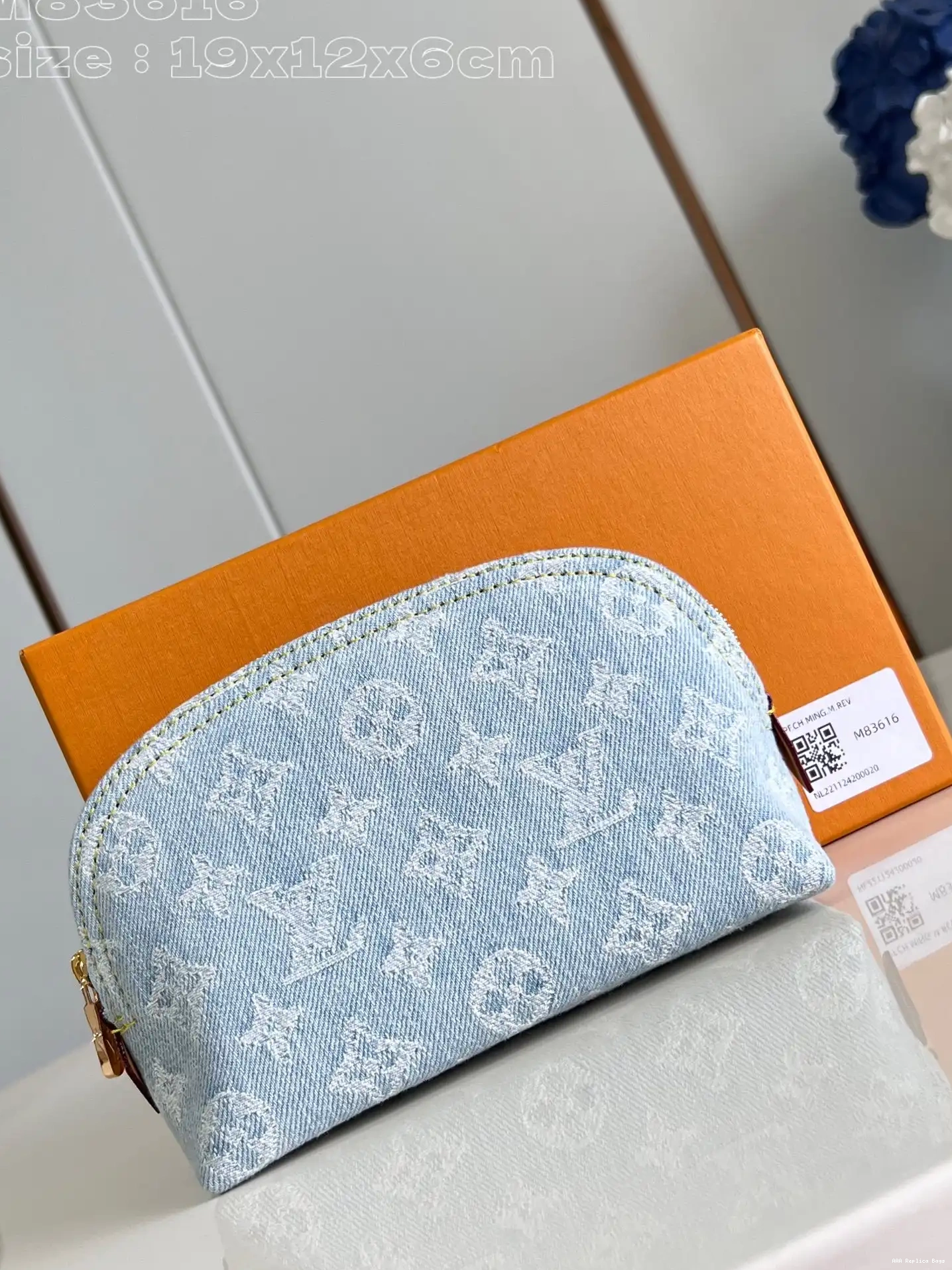Aaa replica ru Pochette Cosmétique Louis PM Vuitton 0604